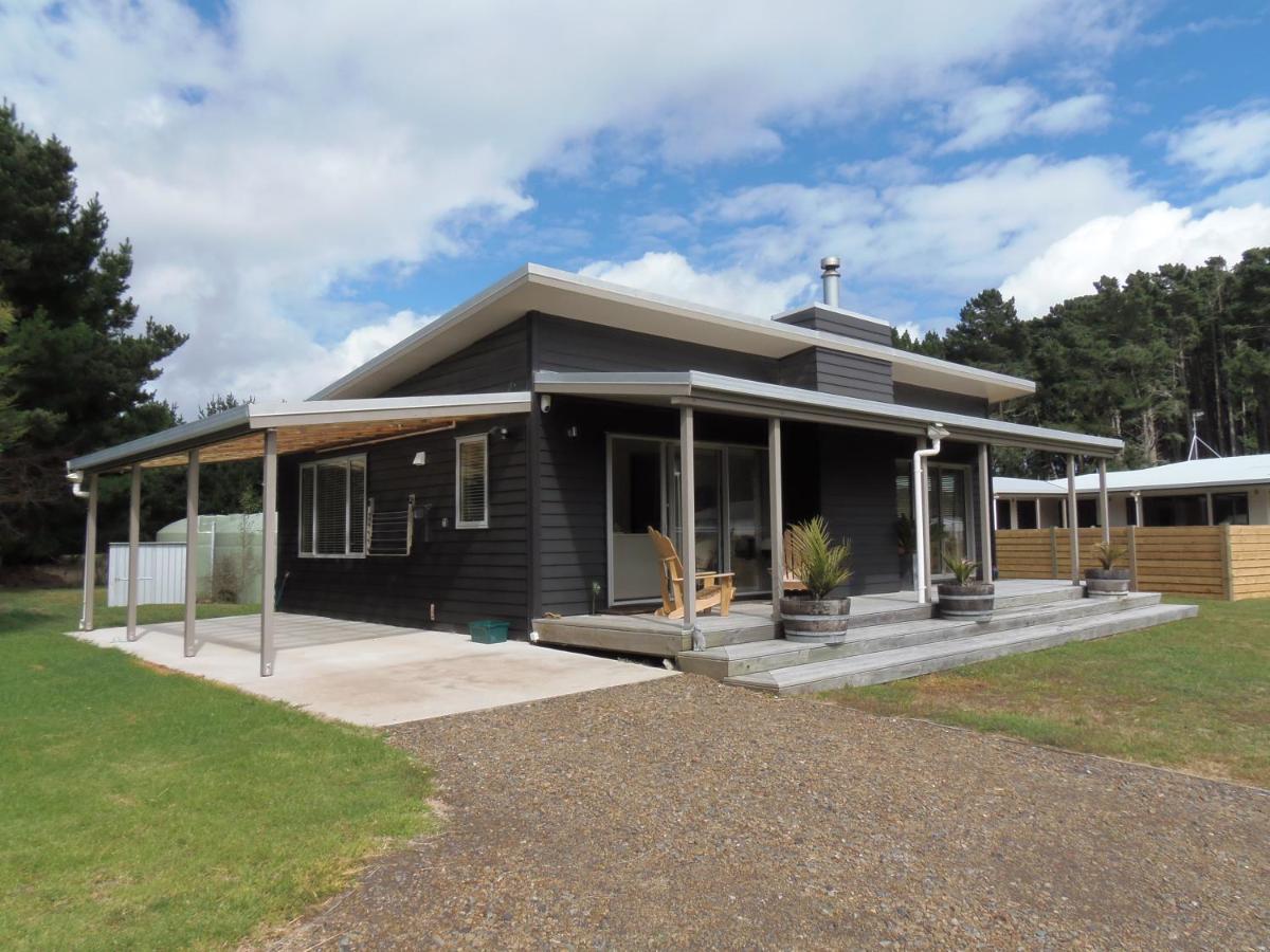 Nikau'S On Palmer Foxton Beach Exterior photo